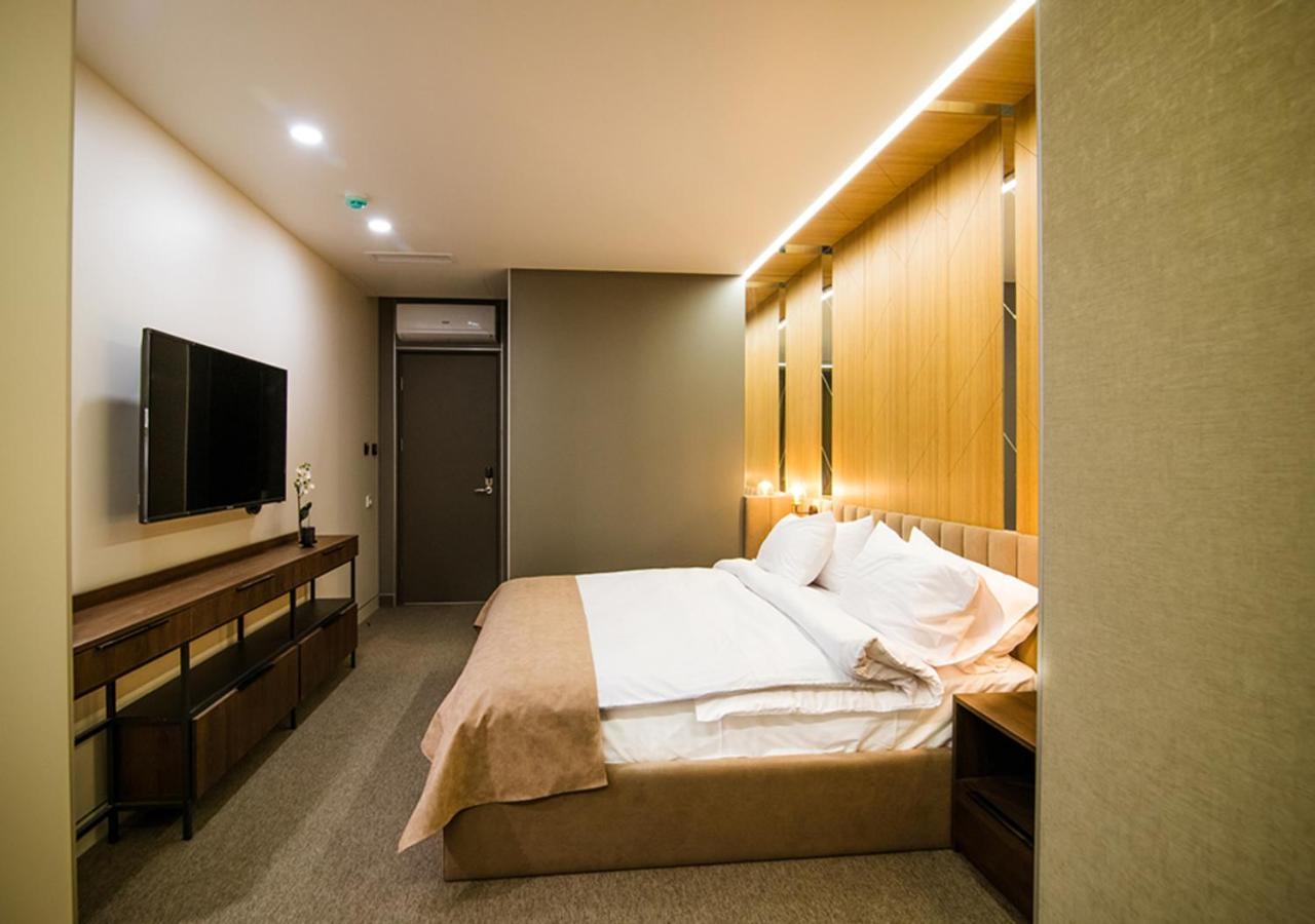 Cartez Hotel Ереван Экстерьер фото